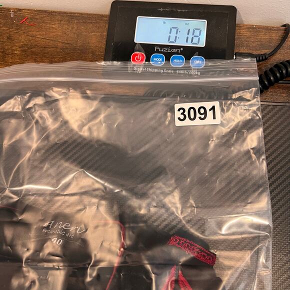 Averi Wearable Art Women's Black and Red Embroidered Short Sleeve Top 40 (US 10) - Picture 8 of 8